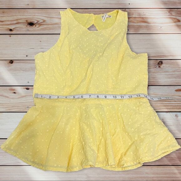 Yellow Peplum Kirra too SO CUTE!!!! - Picture 9 of 9